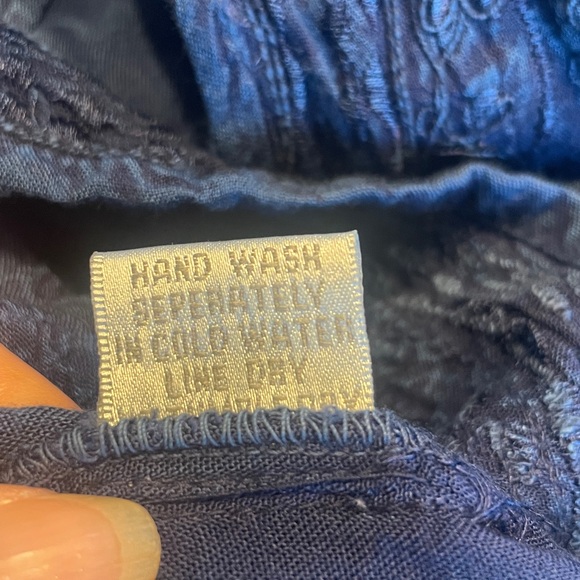 Solitaire gorgeous BoHo chic Top Size small,. Very unique and stunning - Picture 9 of 9